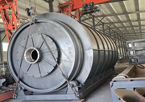 pyrolysis machine