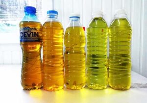 Plastic pyrolysis oil