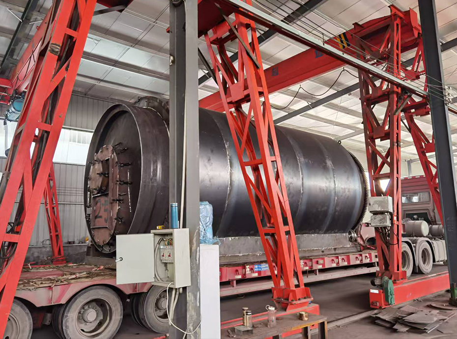 April-2021two-oil-sludge-pyrolysis-devices-were-installed-in-North-Korea,-with-a-daily-processing-capacity-of-10-to-15-tons-0