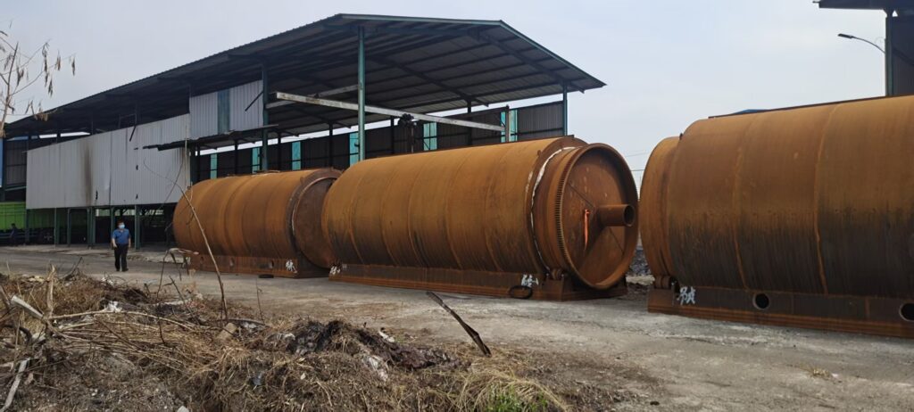 In August 2021 three sets of equipment were installed in Indonesia including two for pyrolysis and one for waste engine oil distillation
