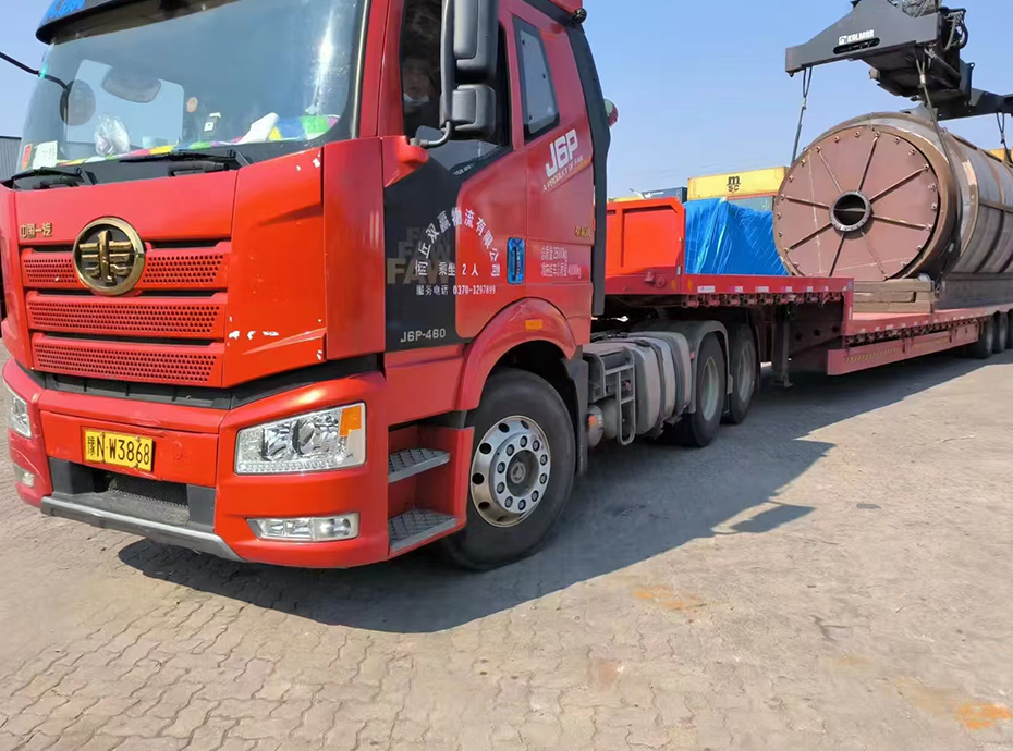 In-October-2022,-two-waste-tire-pyrolysis-devices-were-installed-in-Malaysia-0