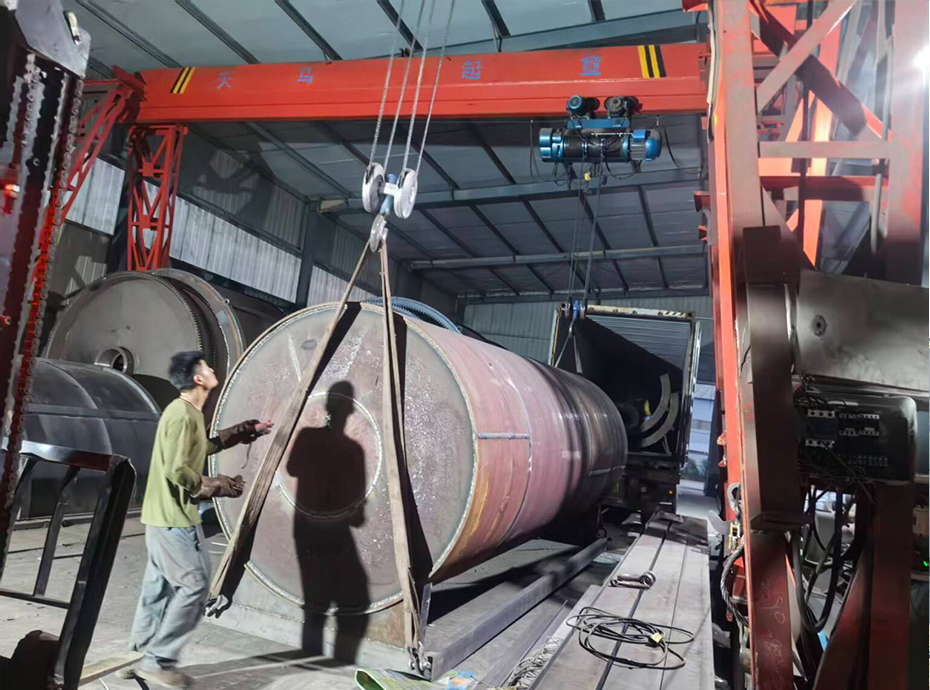 Nigerian waste engine oil distillation in December 2019 3 300x225 7