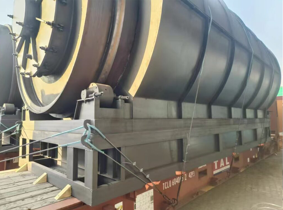 Nigerian waste engine oil distillation in December 2019 3 300x225 4