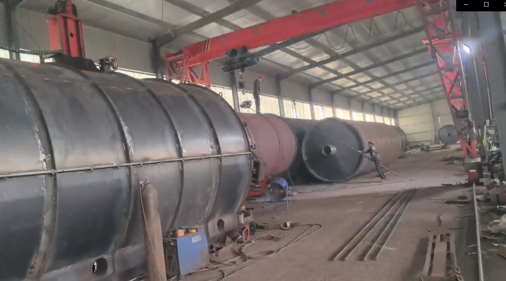 Pyrolysis equipment for 15 tons of waste tires in Malaysia 2