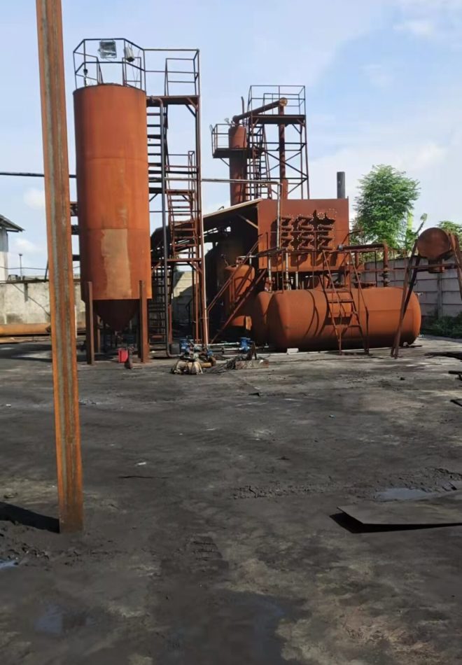 December 2021 an Indonesian customer repurchased four sets of pyrolysis equipment. Total of six pyrolysis units and one waste engine oil distillation unit on site-4