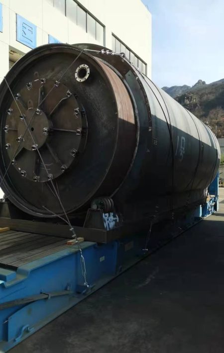 Indonesia customer 12 sets of waste tire pyrolysis equipment and 1 set of waste engine oil distillation equipment-13